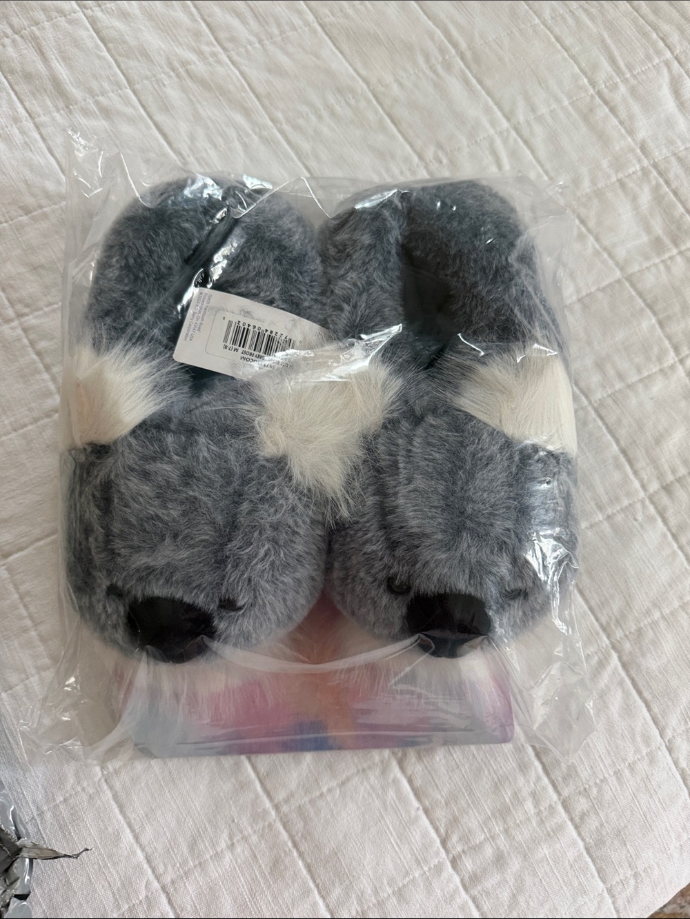 dearfoams Gray and White Plush Animal Slip-On Slippers